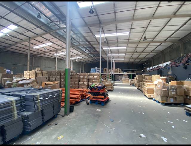 4,016M² WAREHOUSE TO LET IN SPRINGFIELD